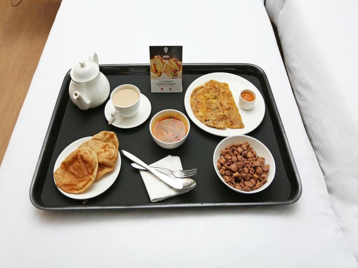 Oyo 48665 케사르 팰리스 호텔 아메르 외부 사진